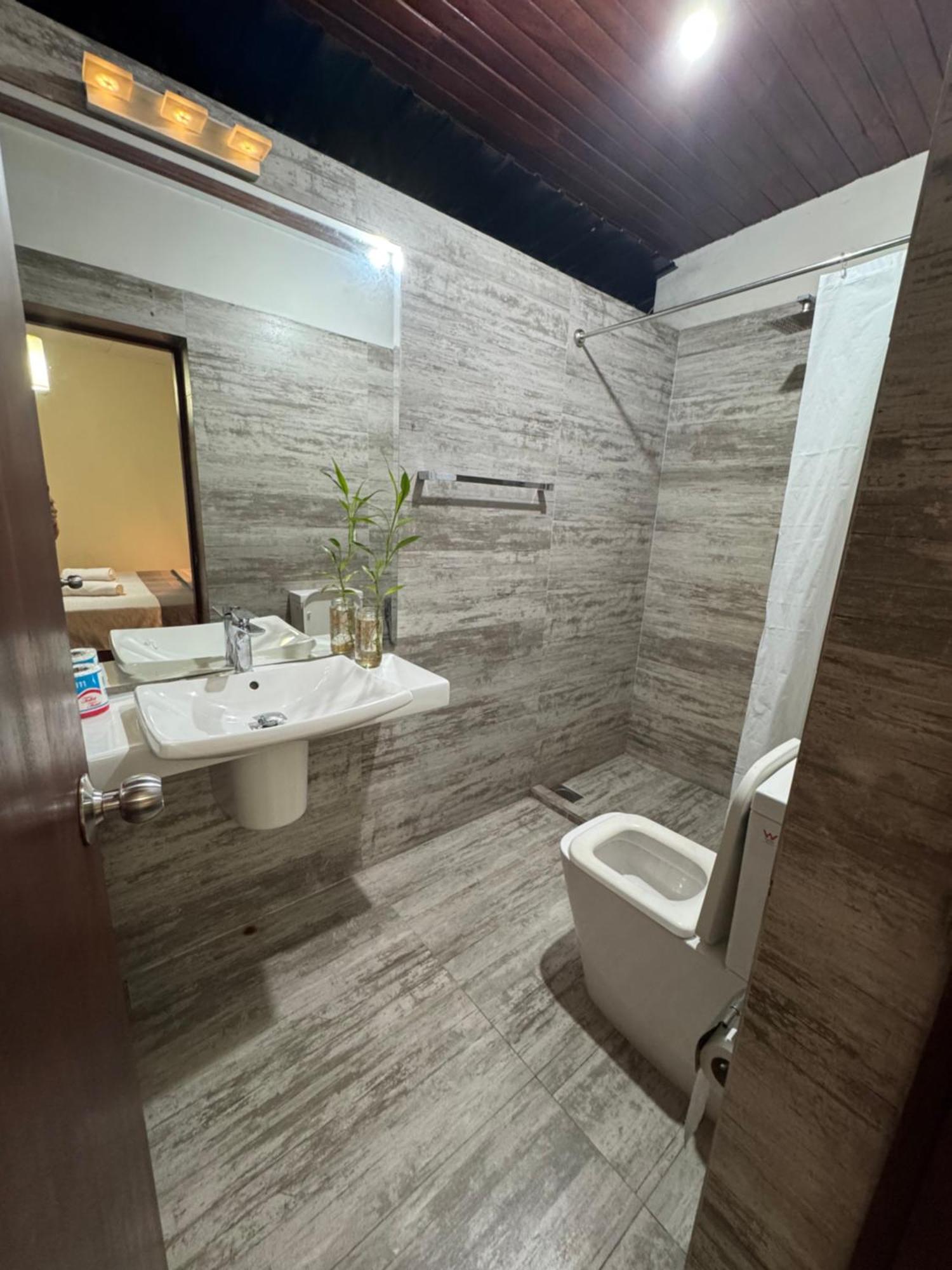 Ceystay Colombo Exterior photo